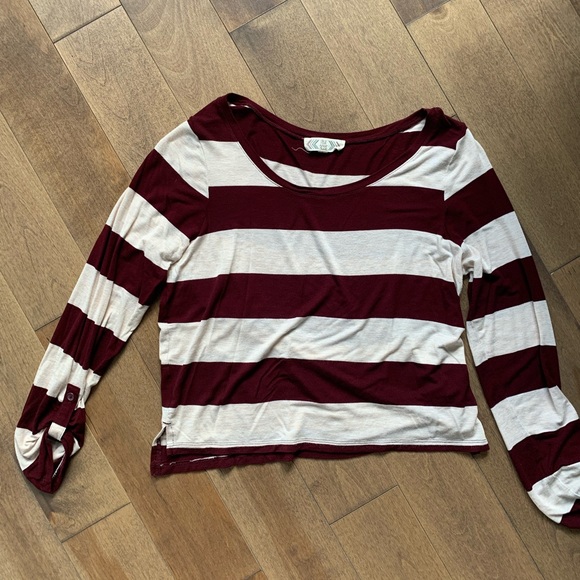 Long sleeve crop top red and cream - Picture 3 of 4